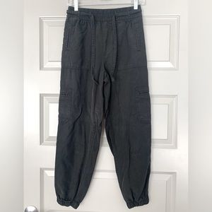 American Eagle Cargo Joggers